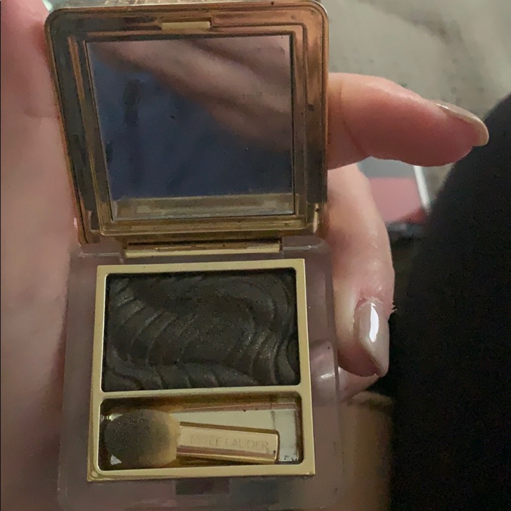 Estée Lauder eye shadow